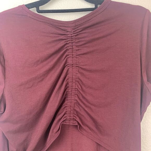 Athleta Women's Encore Plum Crewneck Athletic Tee Top Size M - Picture 5 of 11